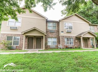 1223 N 12th, Manhattan, KS 66502