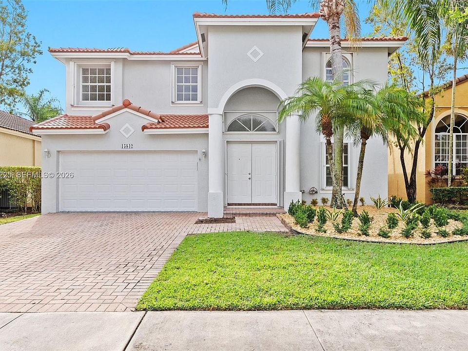 1st image of 15842 SW 14th St