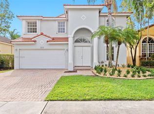Grove Place, Hollywood, FL 33027