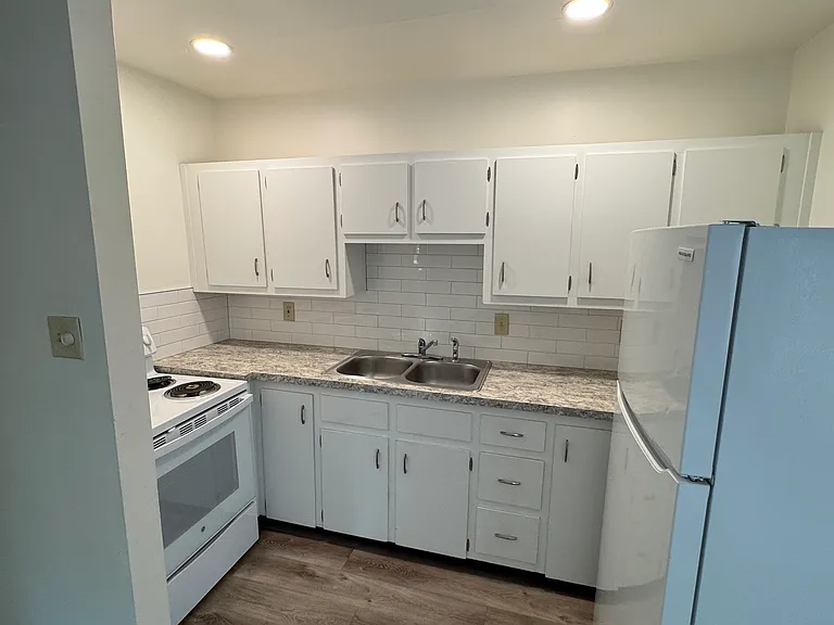 1812 Canyon Blvd #1A — Photo 2
