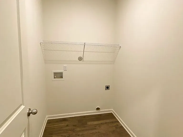 38 Crown Way — Photo 19