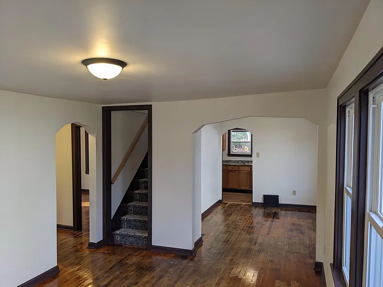 4329 Brooke St — Photo 7