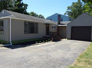 208 N Maple St, Akron, IN 46910