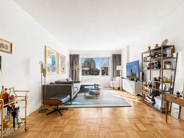 60 East 8th Street image 1 of 13