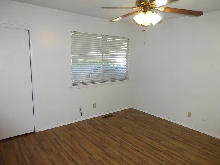 70 Plaza Way — Photo 9