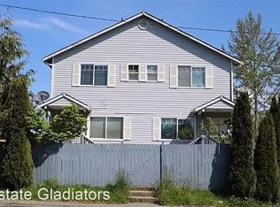 1807 W Casino Rd UNIT B, Everett, WA 98204