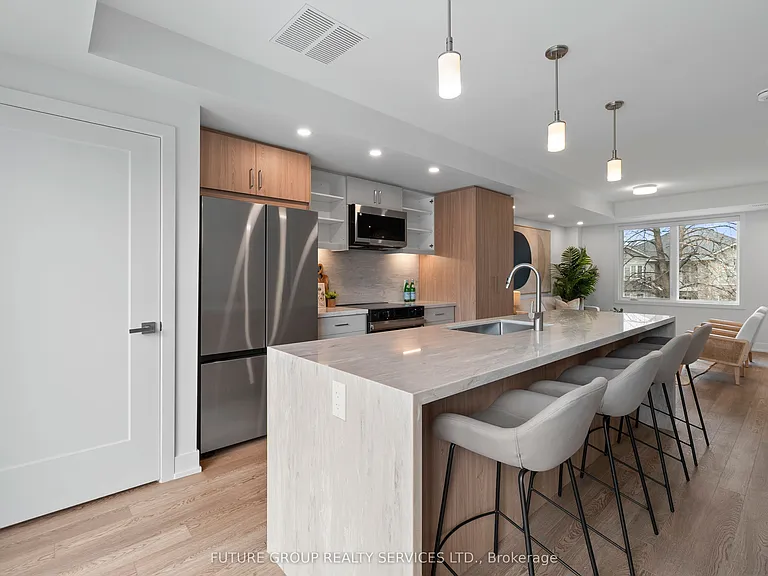 34 Poplar Ave #4 — Photo 7