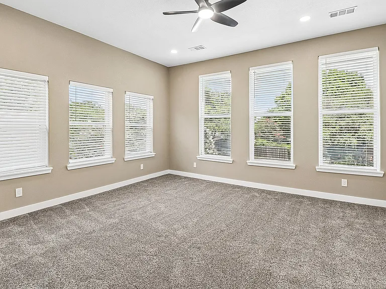 10711 Cromwell Dr — Photo 20