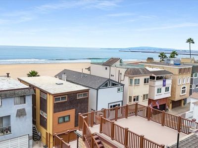 57B Surfside Ave, Seal Beach, CA, 90743