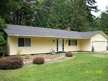 3rd image of 2269 Lakemoor Dr SW