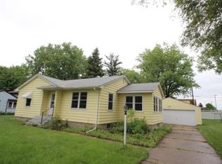 5812 Drew Ave N, Brooklyn Center, MN 55429