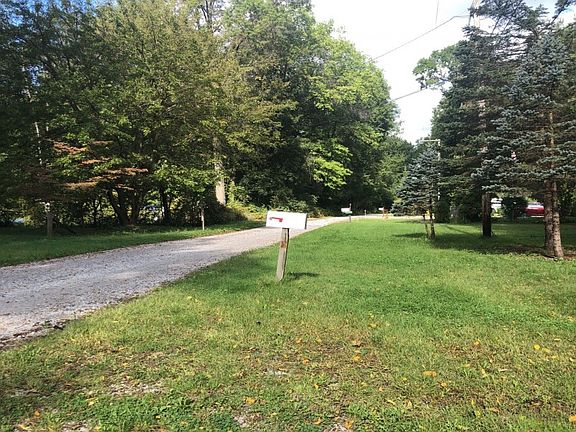 5th image of 5039 Woodland Ln