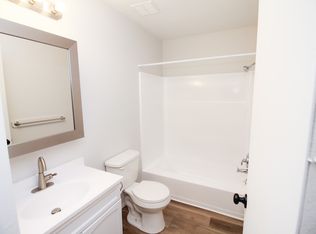 2009 E Nye St APT 9, Sioux Falls, SD 57103