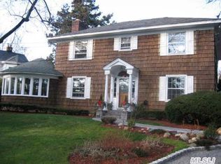 61 Cedar Swamp Rd, Jericho, NY 11753