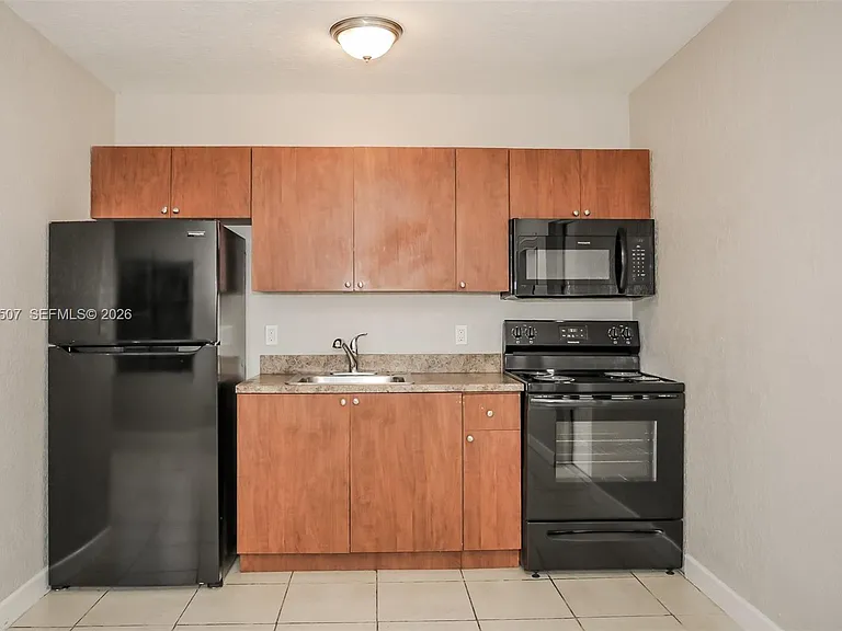 14640 Tyler St — Photo 4