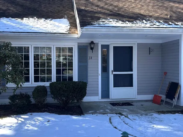 1 Dickenson Court #33A, Pocasset, MA 02559