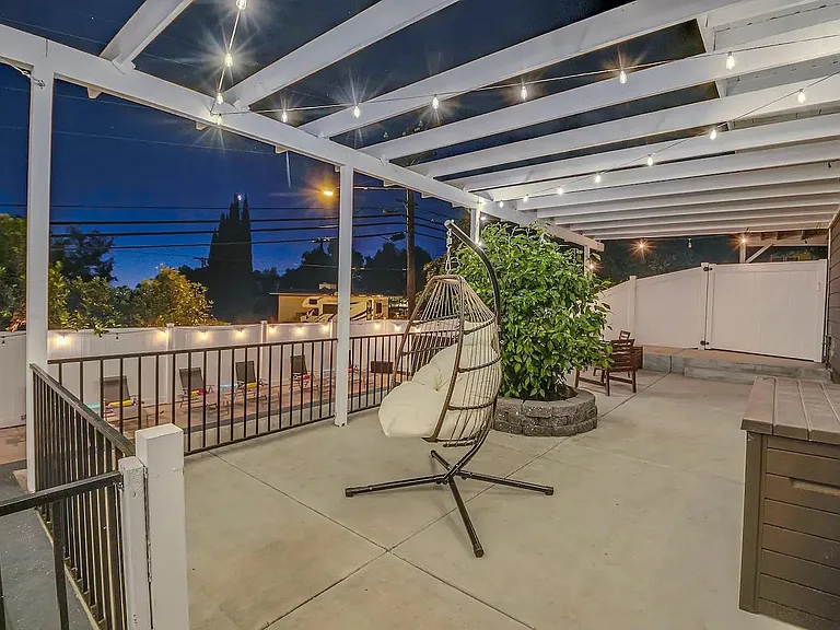 5475 Connecticut Ave — Photo 38