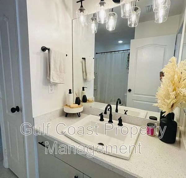 417 Broadmoor St — Photo 28