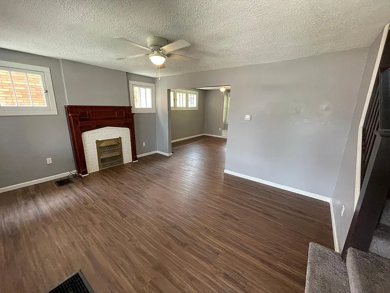 1329 Illinois Ave — Photo 1