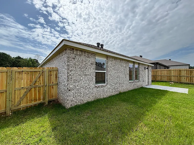 145 Stone Canyon Dr — Photo 12