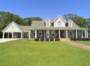 424 Meadowland Dr, Rock Hill, SC 29730