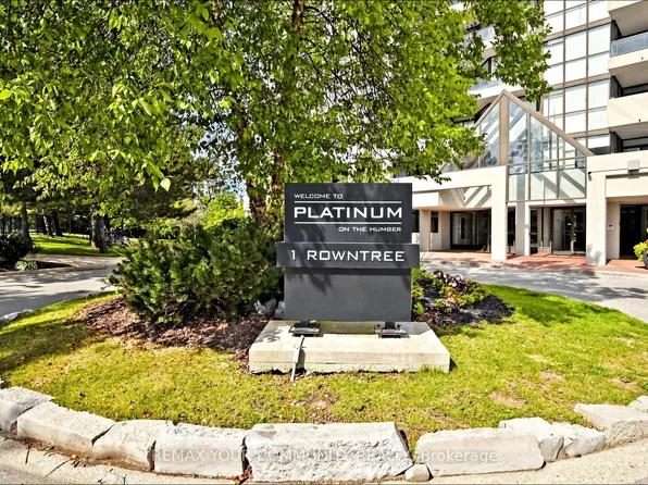 1 Rowntree Rd #1215, Toronto, ON M9V 5G7