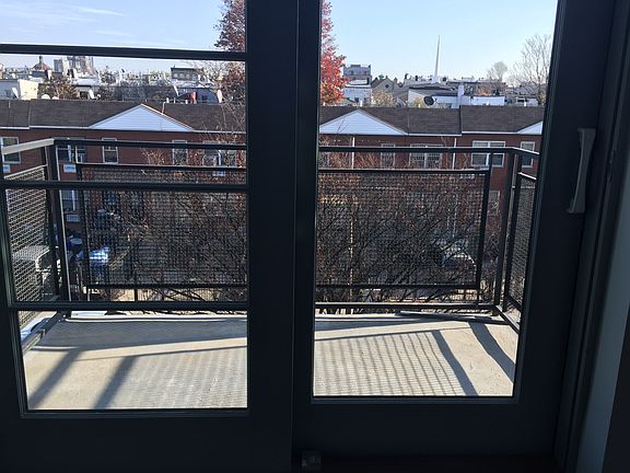 4th image of 69 Stockholm St APT 3L