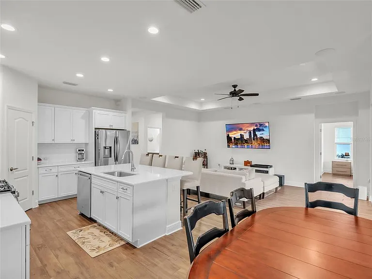 10108 Hammock Brook Dr — Photo 8