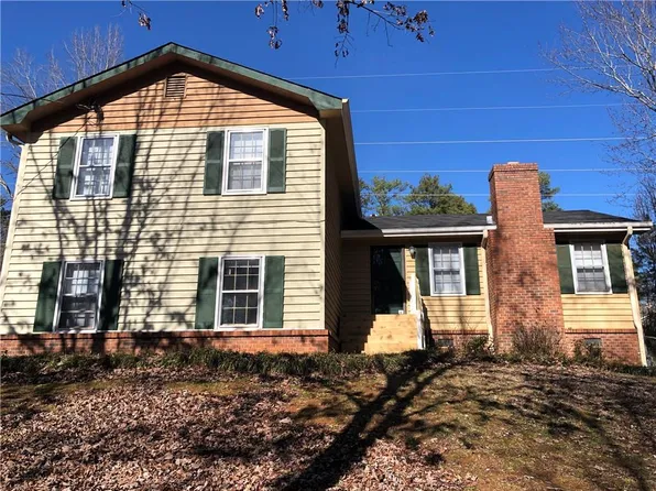 570 Pine Ridge Trl SE, Conyers, GA 30094