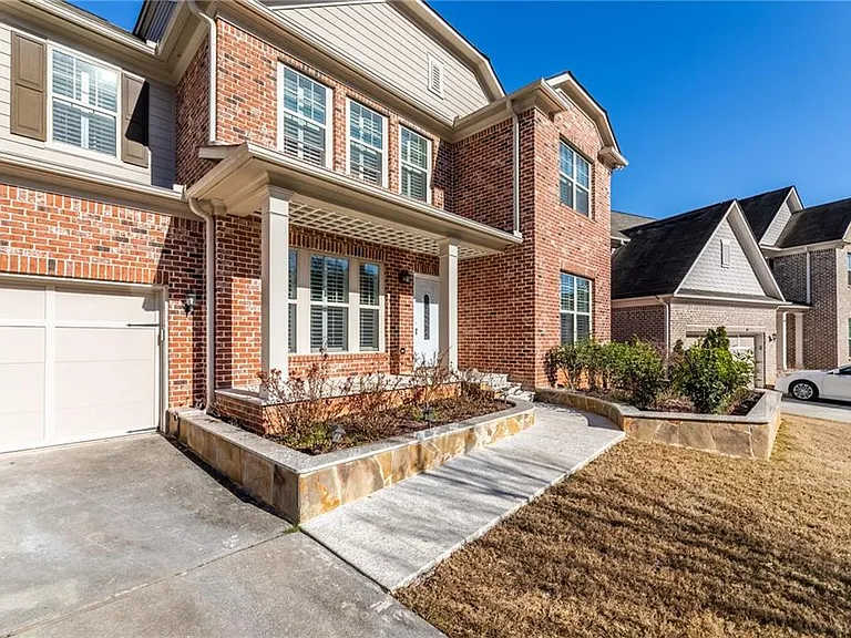 2331 Northmont Pkwy — Photo 5