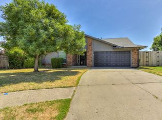 201 Telstar St, Norman, OK 73069