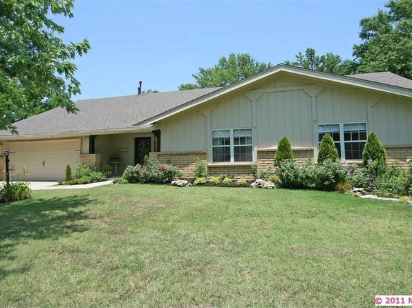 7003 E 70th St S, Tulsa, OK 74133