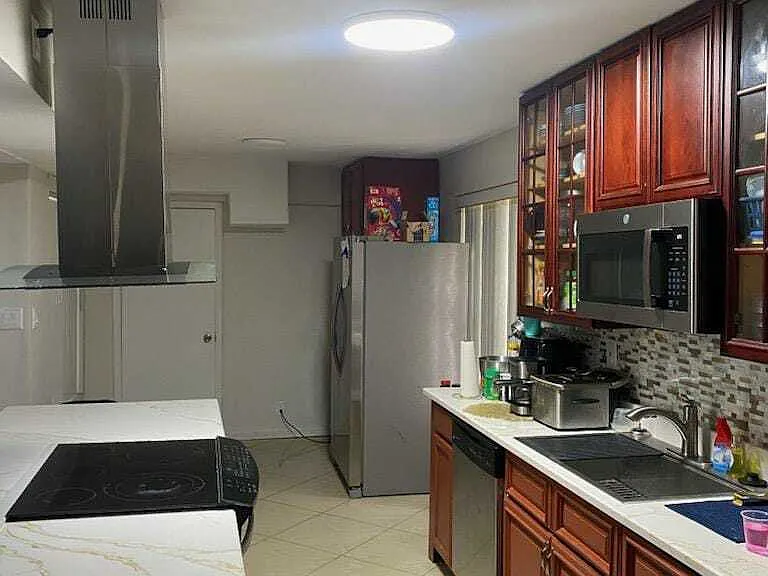 1815 NW 56th Ter #15 — Photo 4