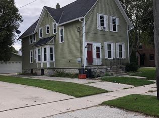 1015 Madison St, Manitowoc, WI 54220