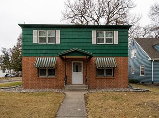 501 Reeves Dr, Grand Forks, ND 58201