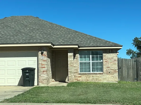 3 bed, 2.0 bath, 997 sqft, $1,097
