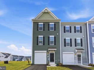 512 Husky Trl, Martinsburg, WV 25403
