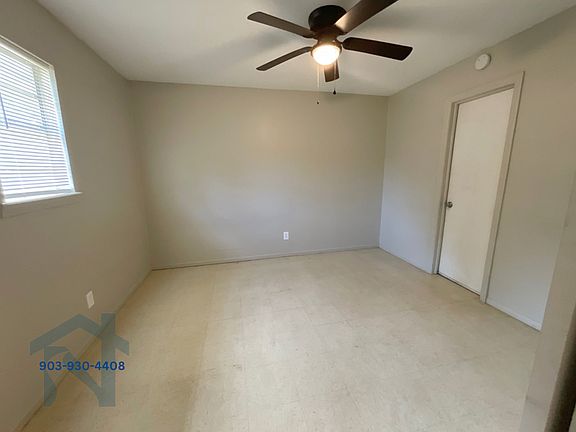 3rd image of 1004 2nd St #6