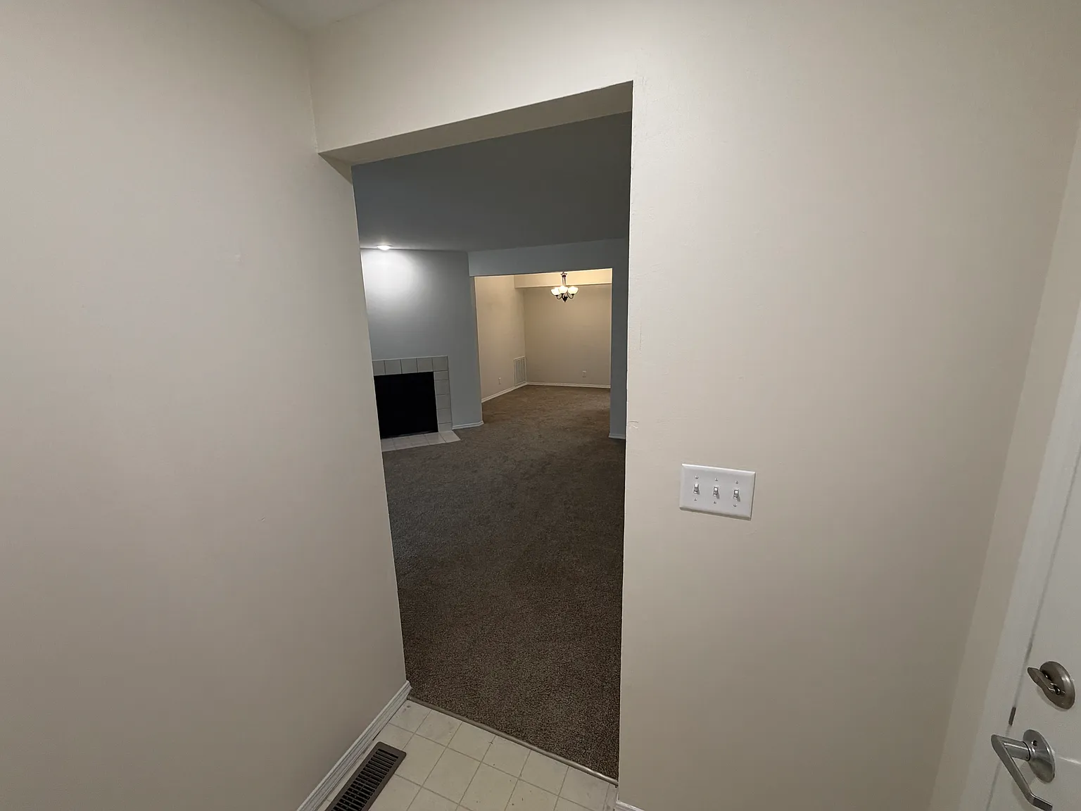 2 bed, 1086 sqft, $1,290 — Photo 2