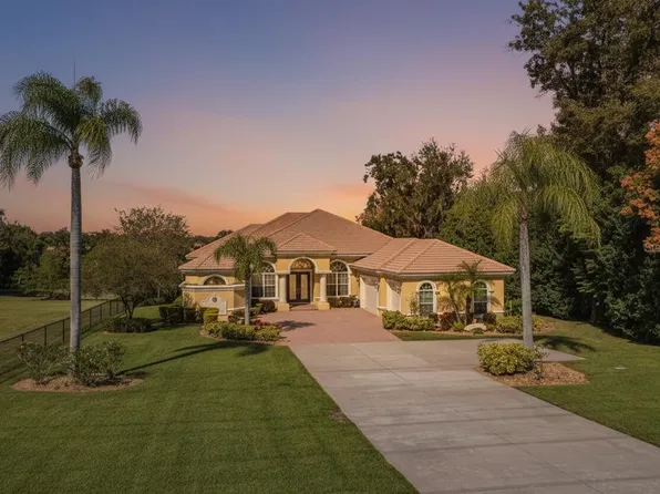 2918 Clubhouse Rd, Lakeland, FL 33812