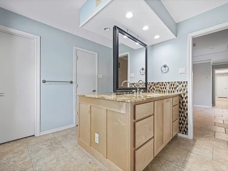 12927 Fall Manor Dr — Photo 26