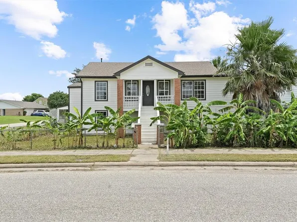 2202 67th Street, Galveston, TX 77551