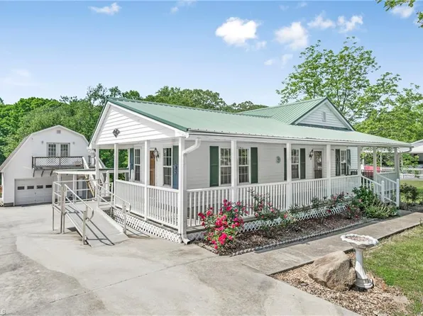 487 Pine Ridge Rd, Mocksville, NC 27028