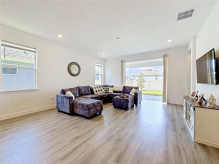 4485 Davos Dr — Photo 24