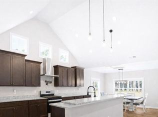 5055 Mineral Spring Rd, Suffolk, VA 23438