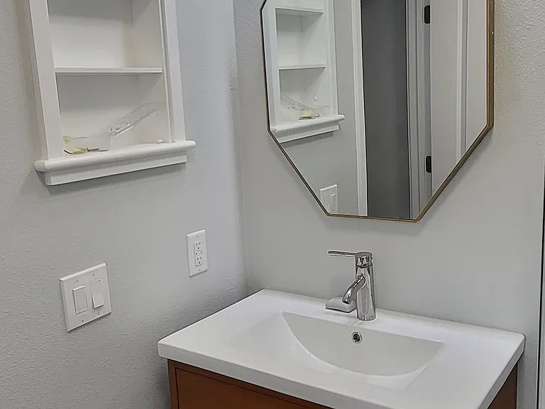 2050 Lomita Park Pl #A — Photo 16