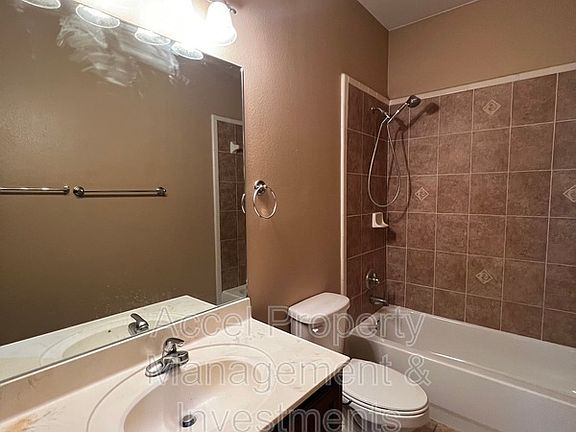 4th image of 5800 N 34th St
