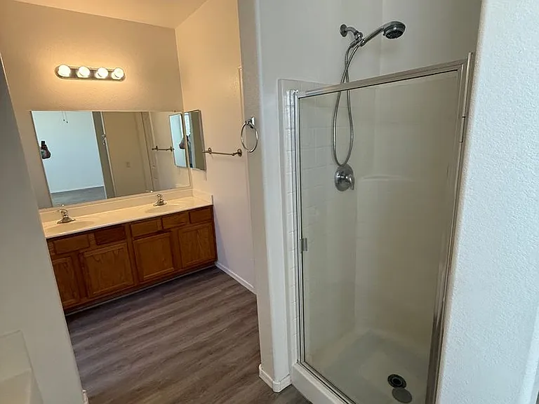 3102 W Belle Ave — Photo 12