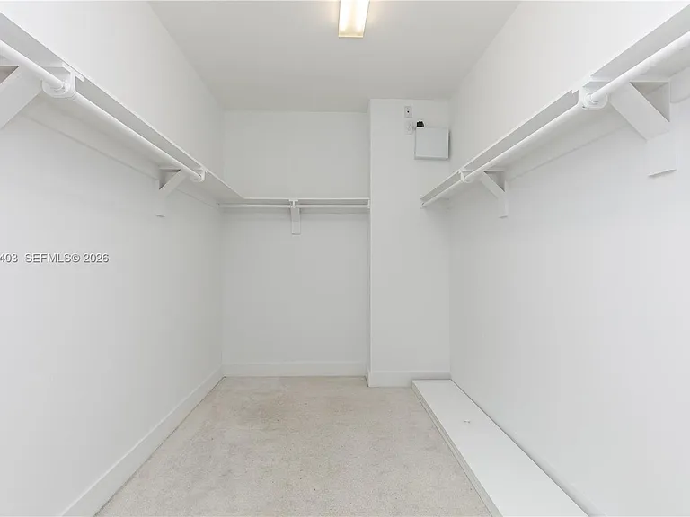 2610 NE 213th St #103 — Photo 25