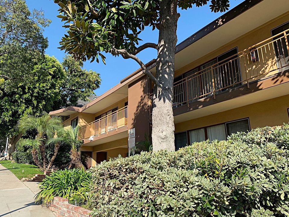 1st image of 1326 N Flores St APT 14